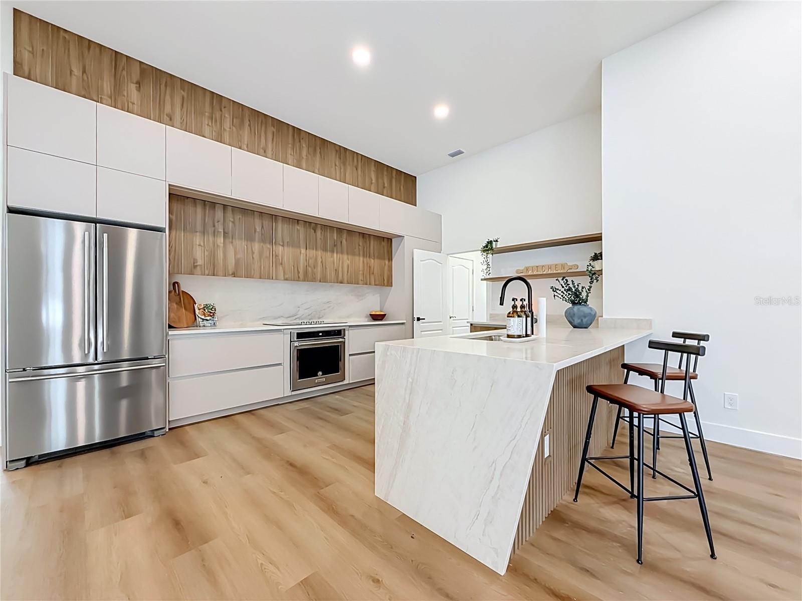 7210 WAREHAM DR — photo 25