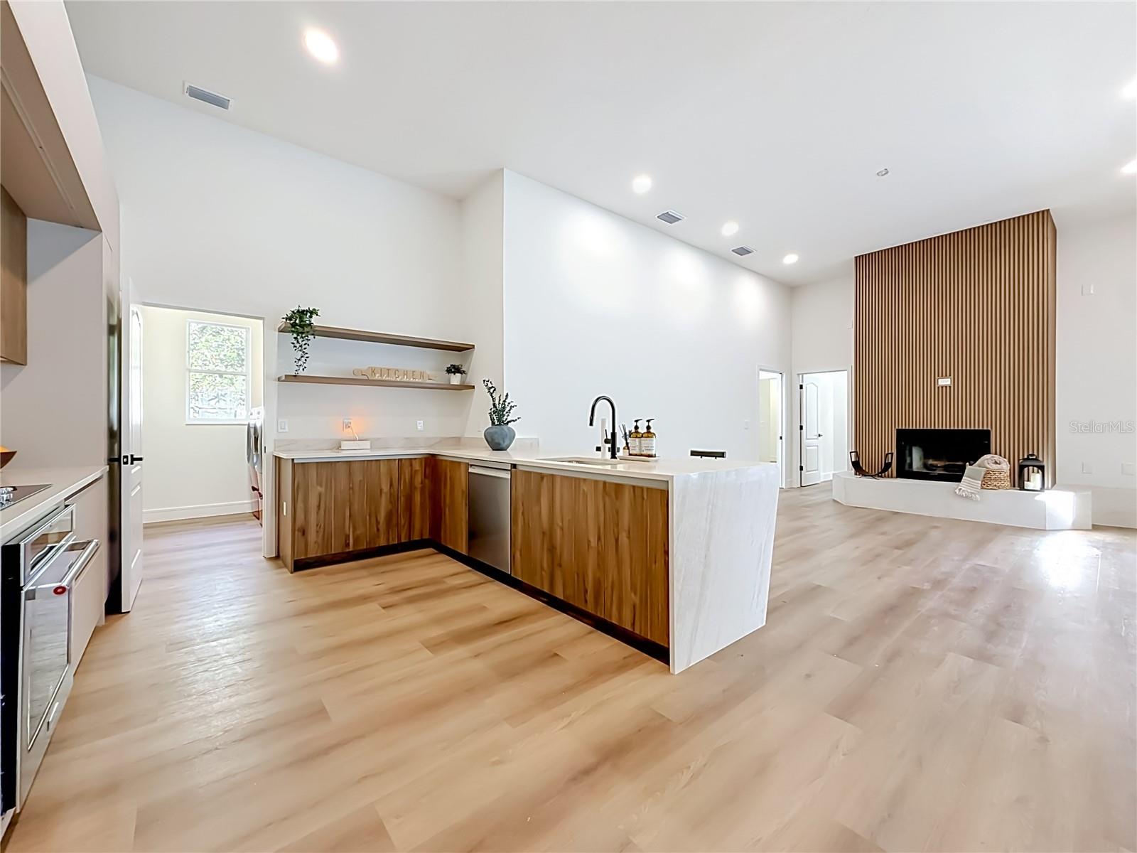 7210 WAREHAM DR — photo 19