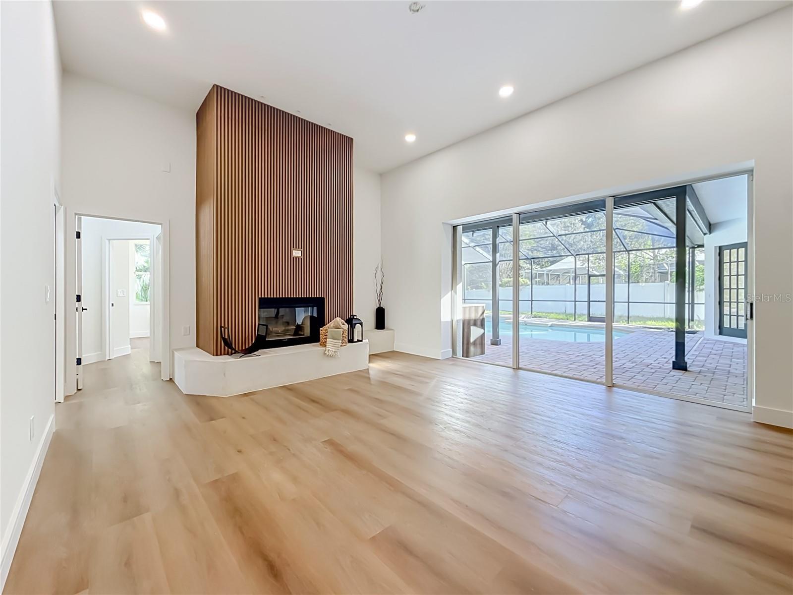 7210 WAREHAM DR — photo 26