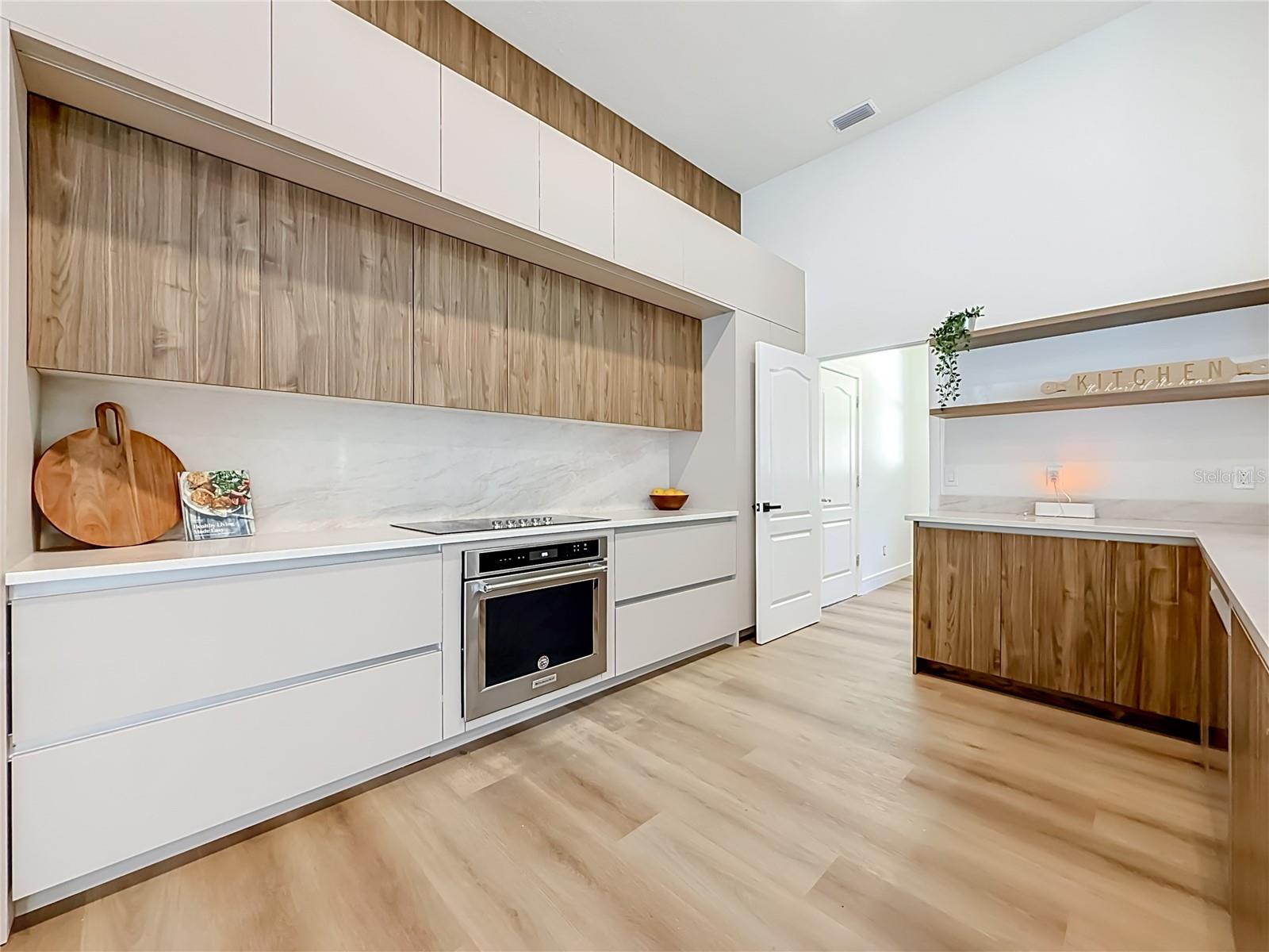 7210 WAREHAM DR — photo 21