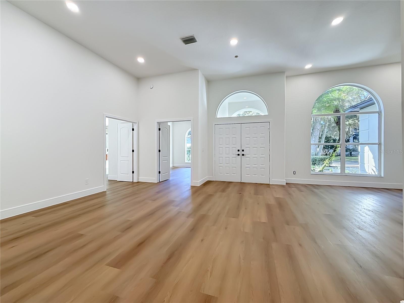 7210 WAREHAM DR — photo 10