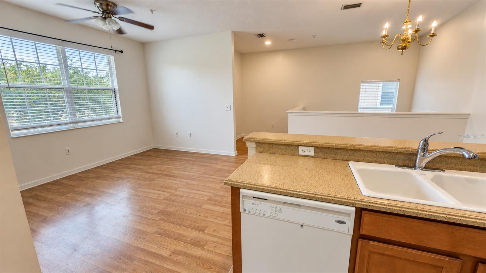 3554 PARKRIDGE CIR #31-202 — photo 10