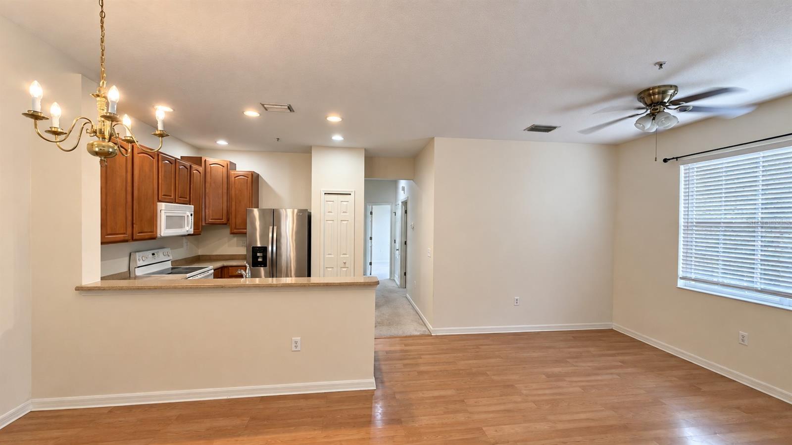 3554 PARKRIDGE CIR #31-202 — photo 5