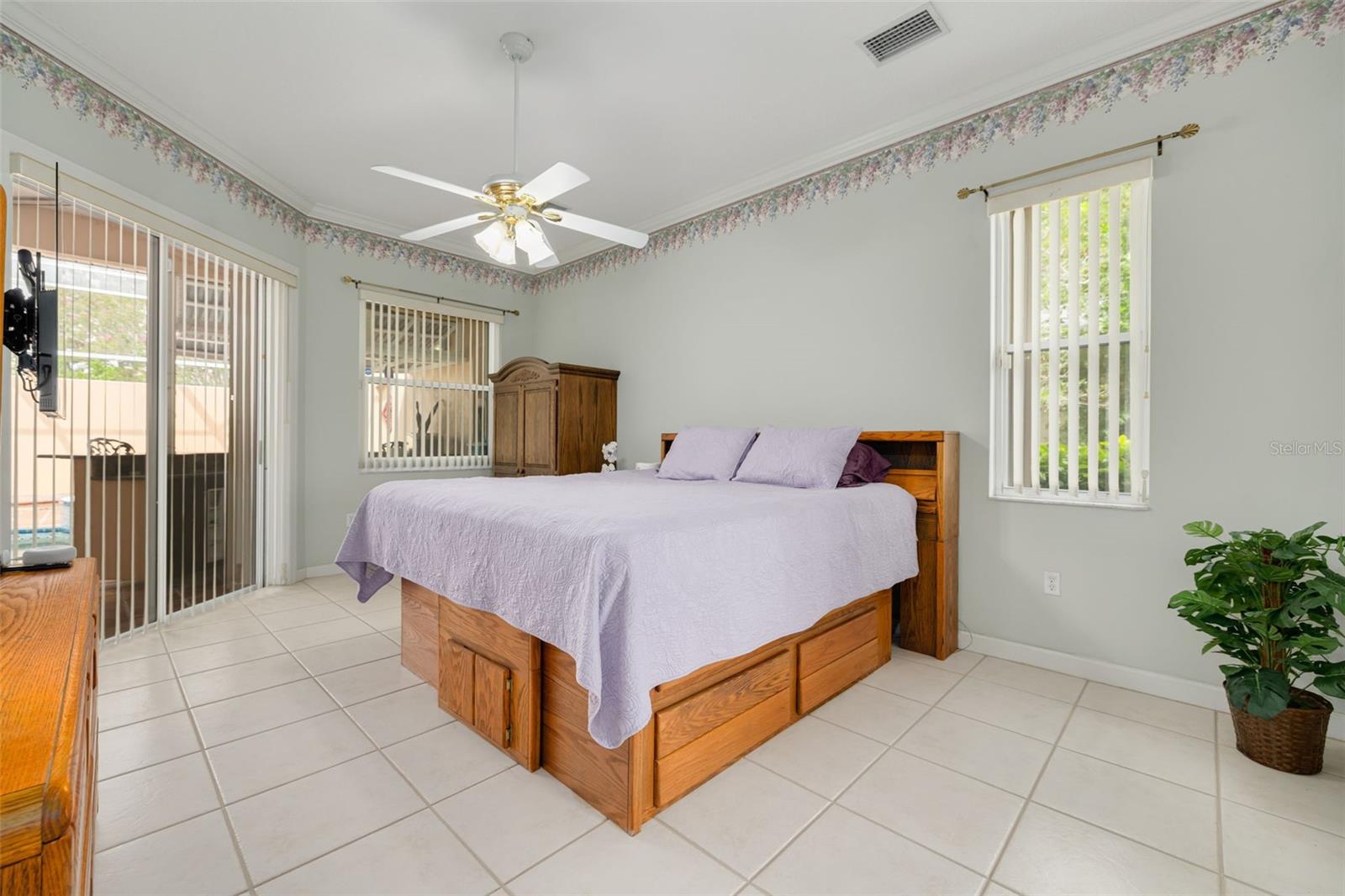 1555 SUNRAY DR — photo 26