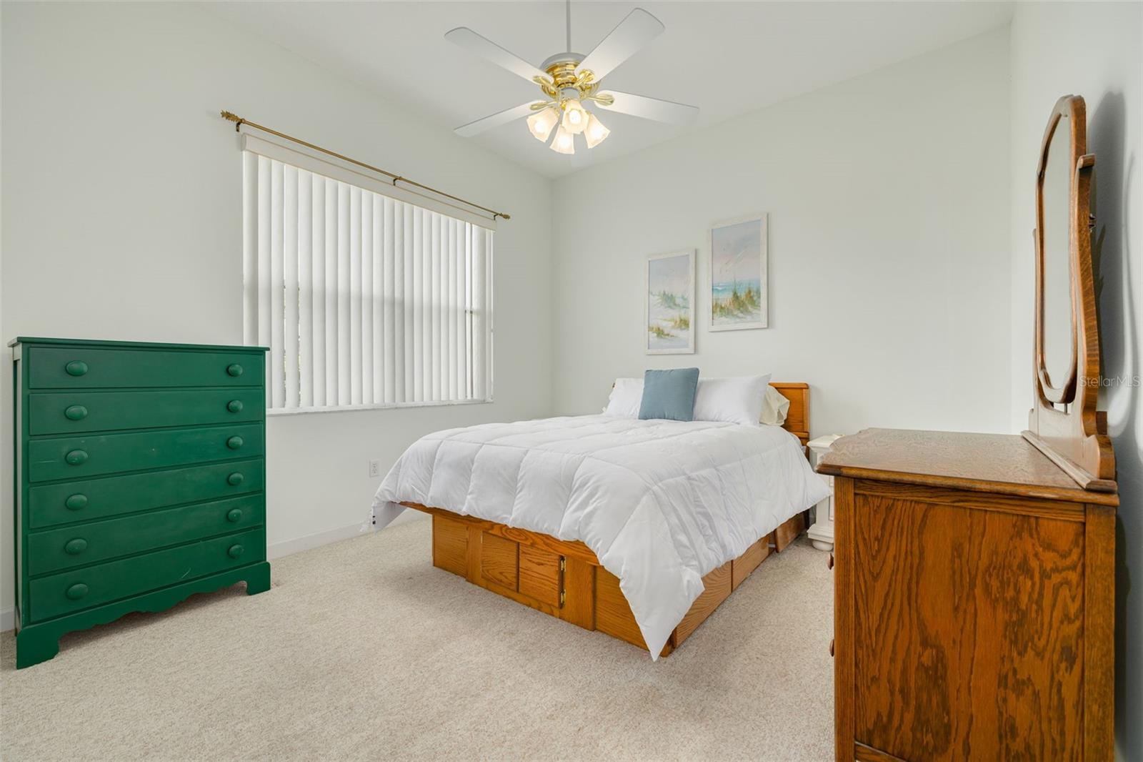 1555 SUNRAY DR — photo 32