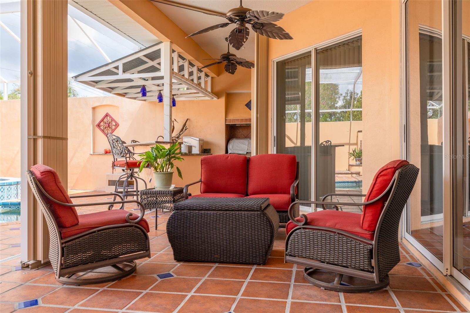 1555 SUNRAY DR — photo 18