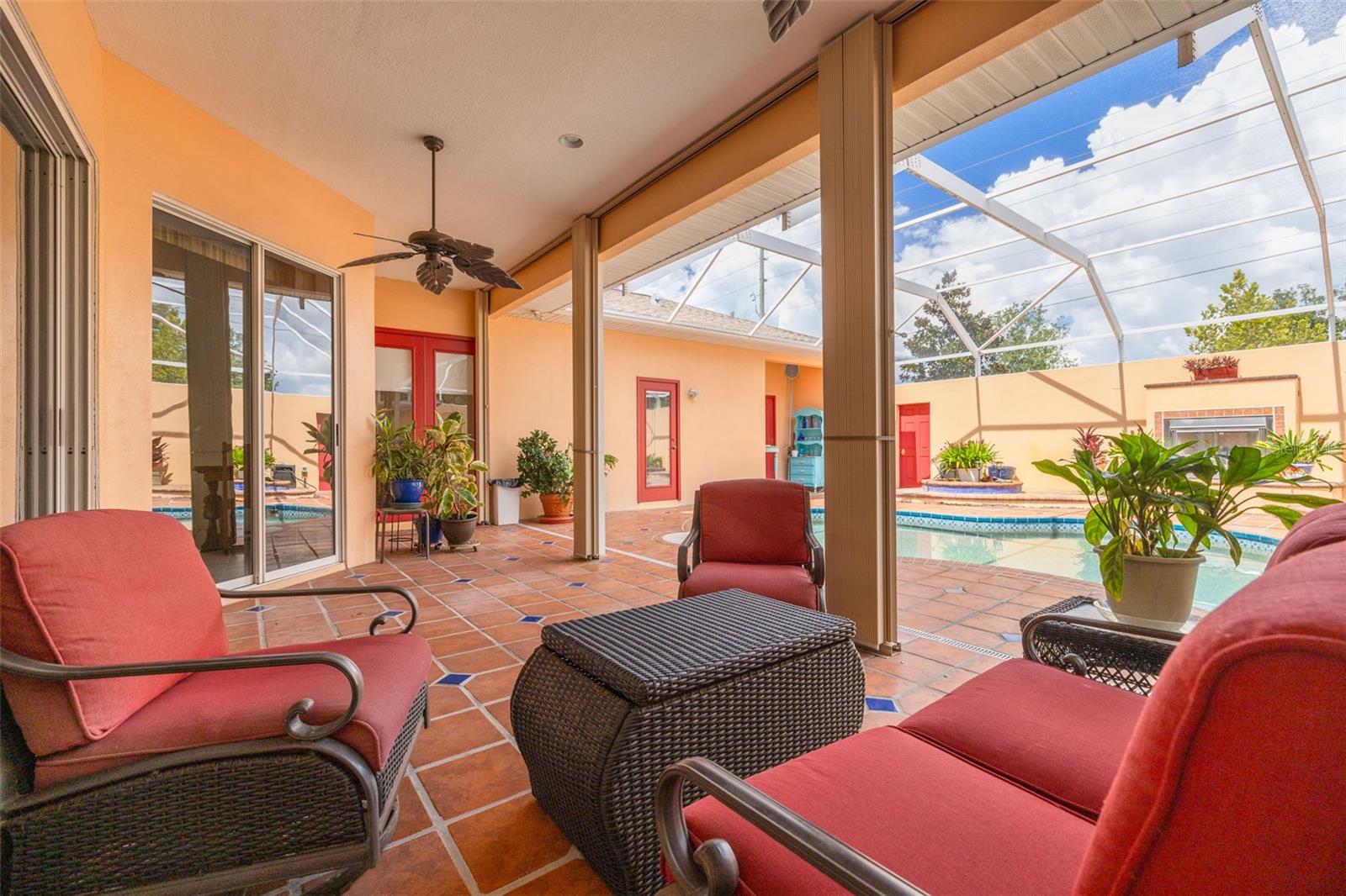 1555 SUNRAY DR — photo 19
