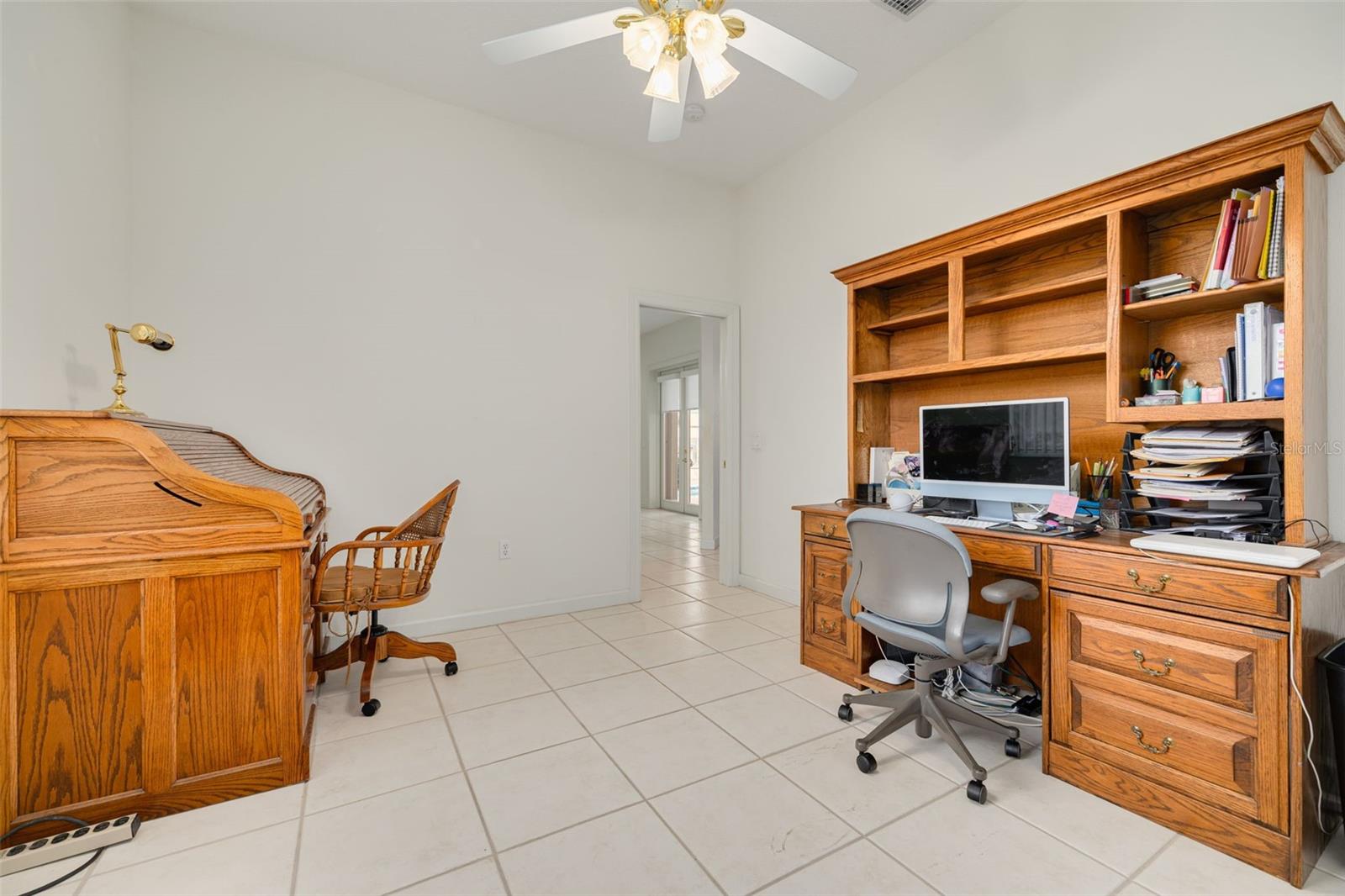 1555 SUNRAY DR — photo 36