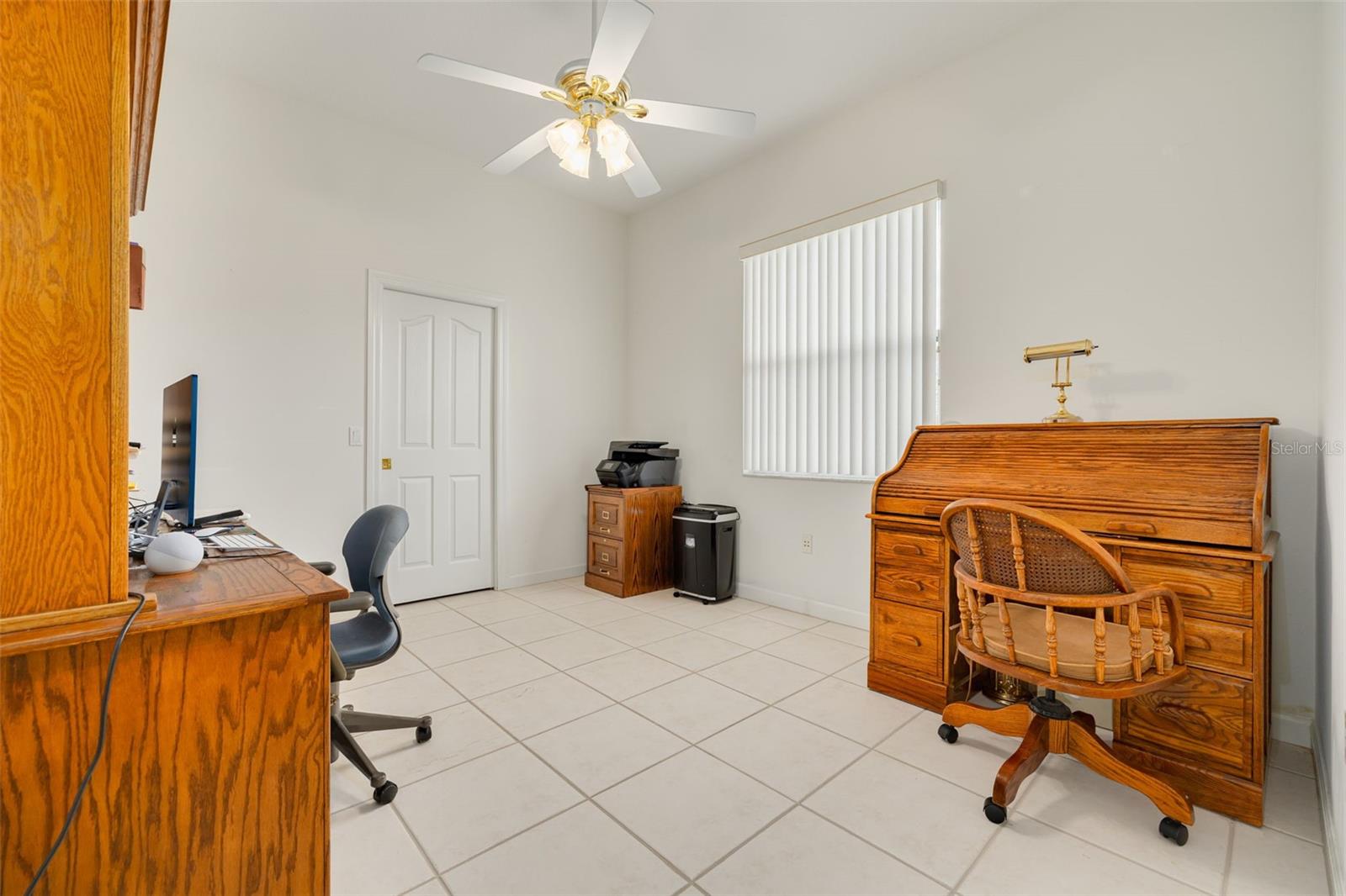 1555 SUNRAY DR — photo 35