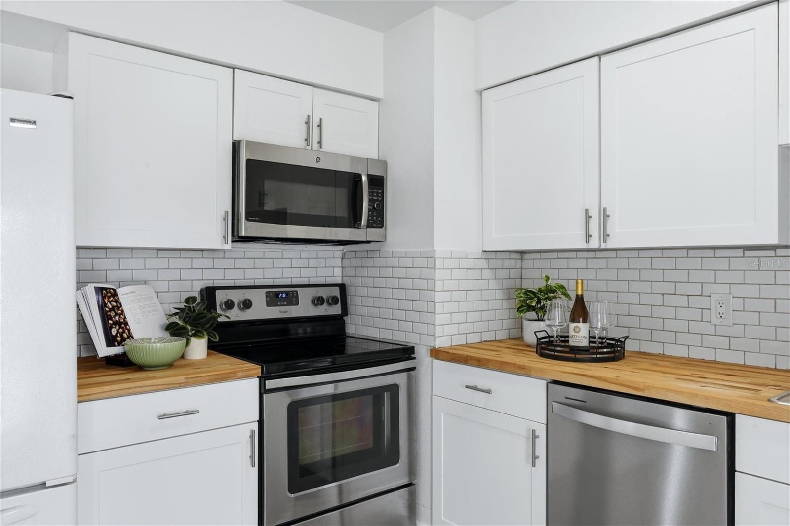 340 51ST ST W — photo 13