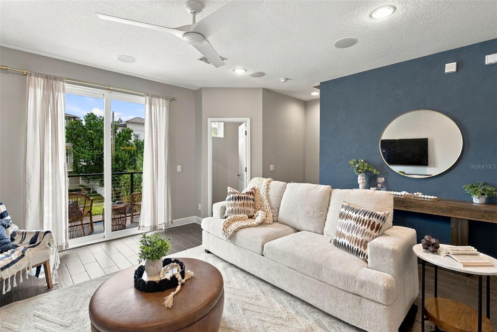3226 W HORATIO ST — photo 11