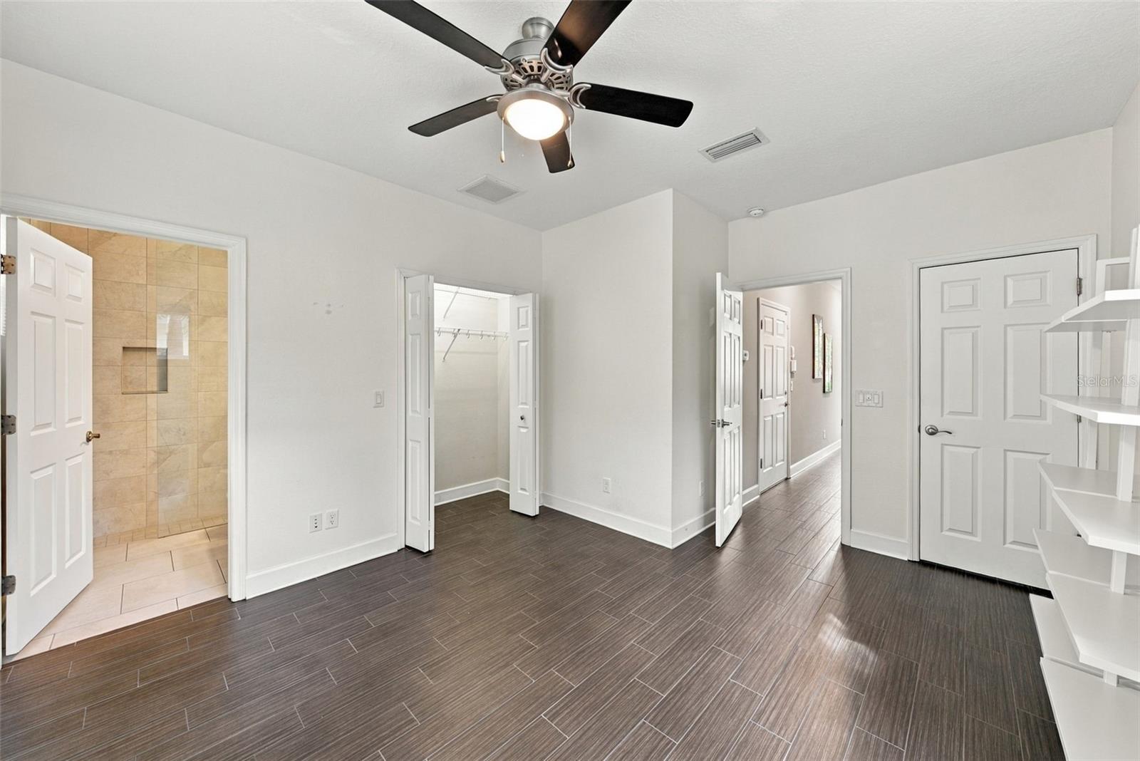 3226 W HORATIO ST — photo 4