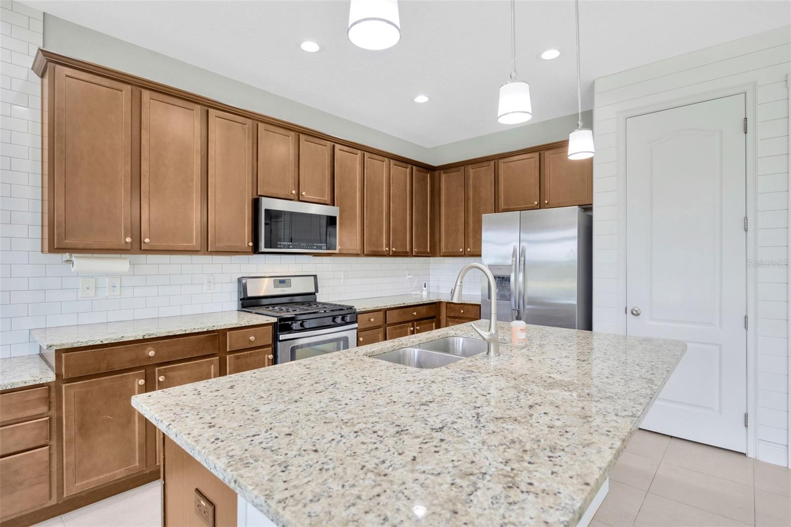 7010 OLD BENTON DR — photo 7
