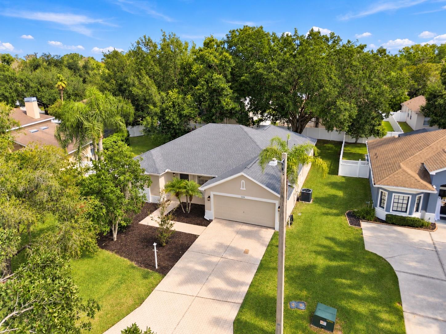 2804 BROOKE PINES CT — photo 3