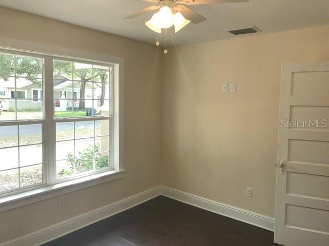 3009 W BAY COURT AVE — photo 9