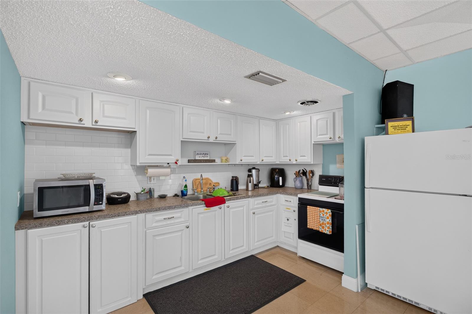 5095 BAY ST NE #104 — photo 33