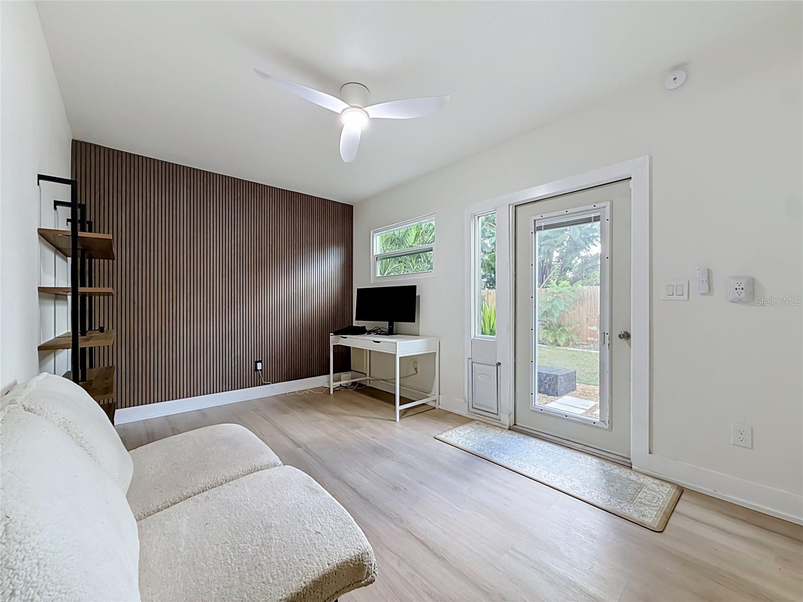 5833 DARTMOUTH AVE N — photo 37