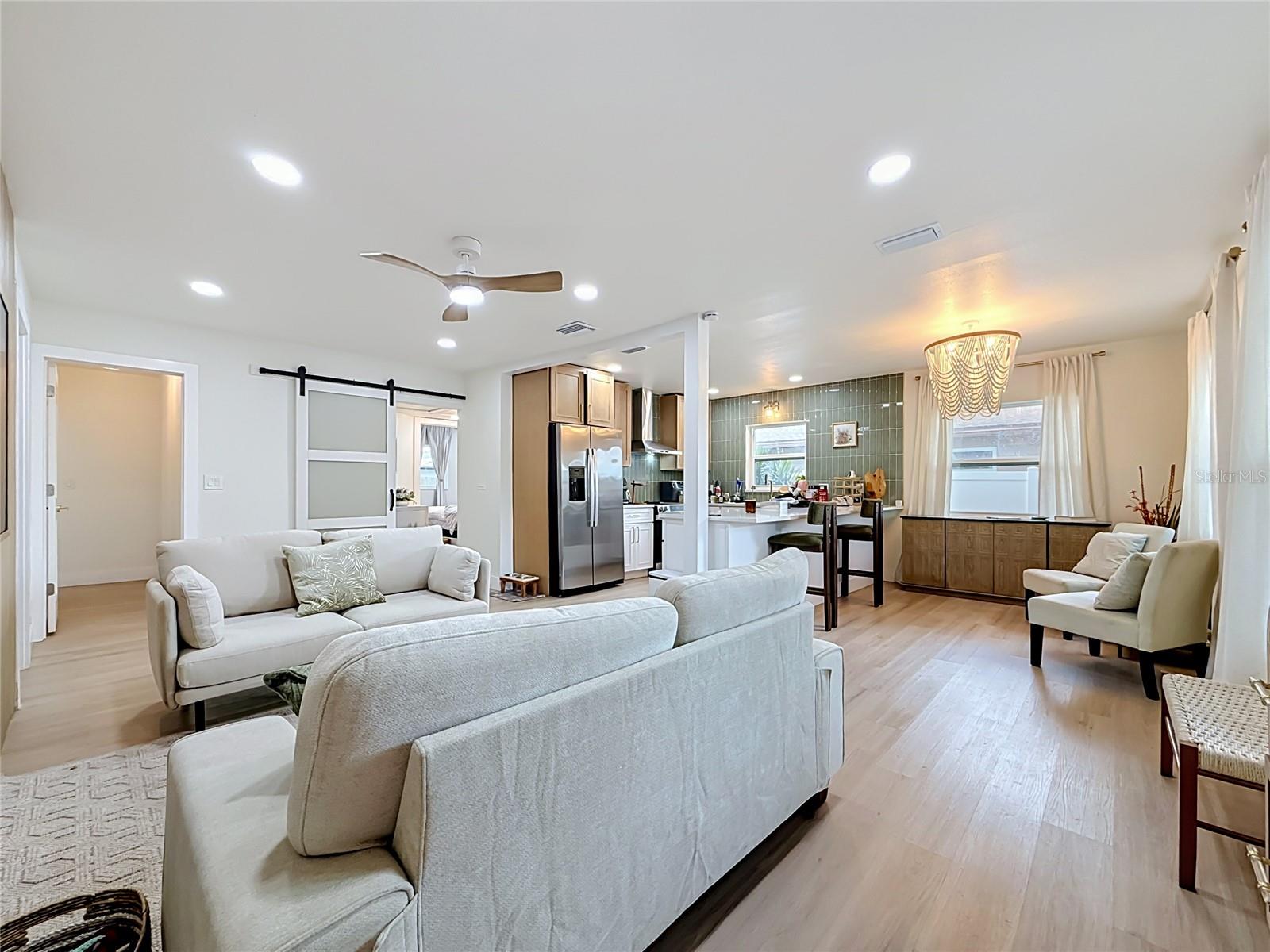 5833 DARTMOUTH AVE N — photo 7
