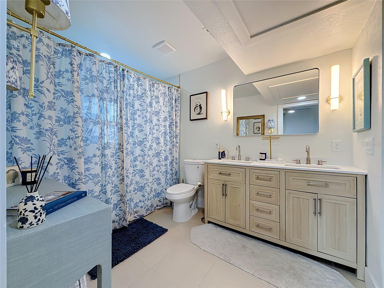 5833 DARTMOUTH AVE N — photo 34