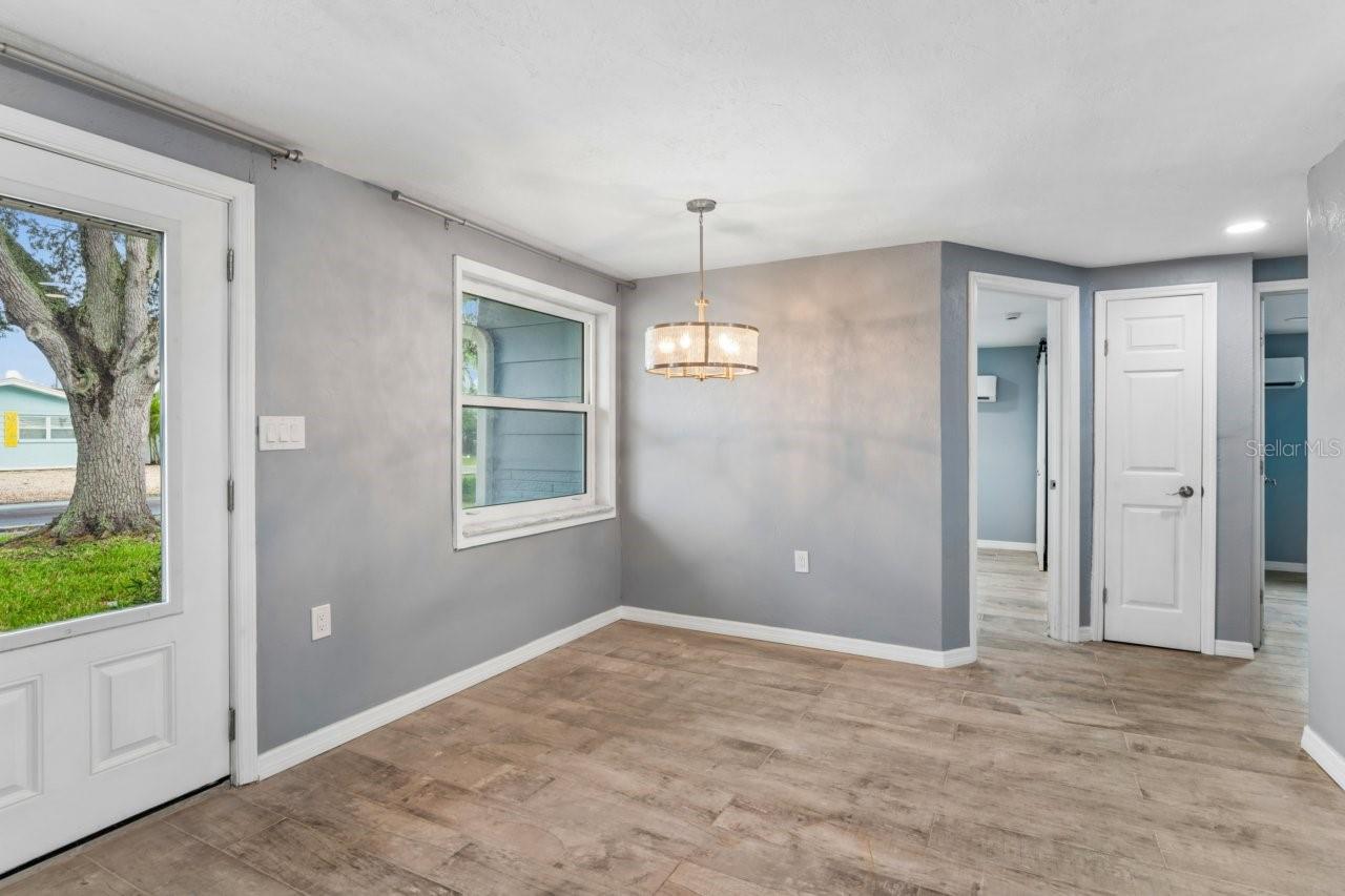 13701 LESLIE DR — photo 7