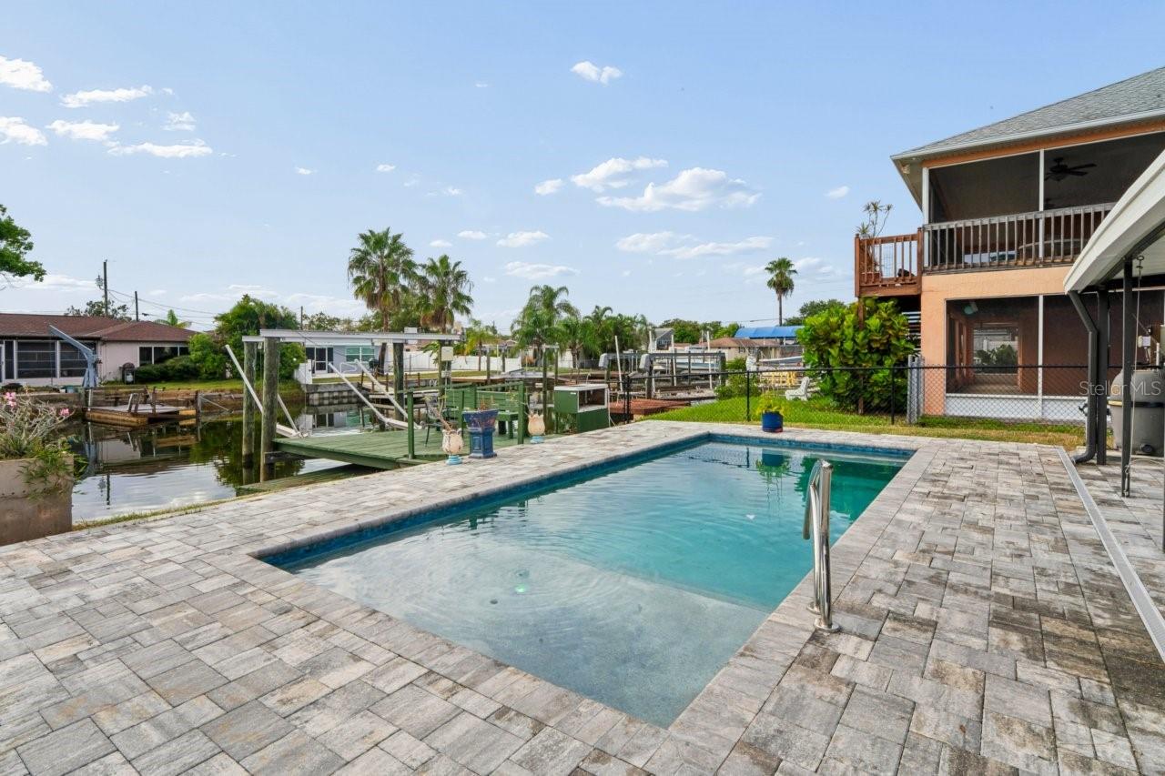 13701 LESLIE DR — photo 45