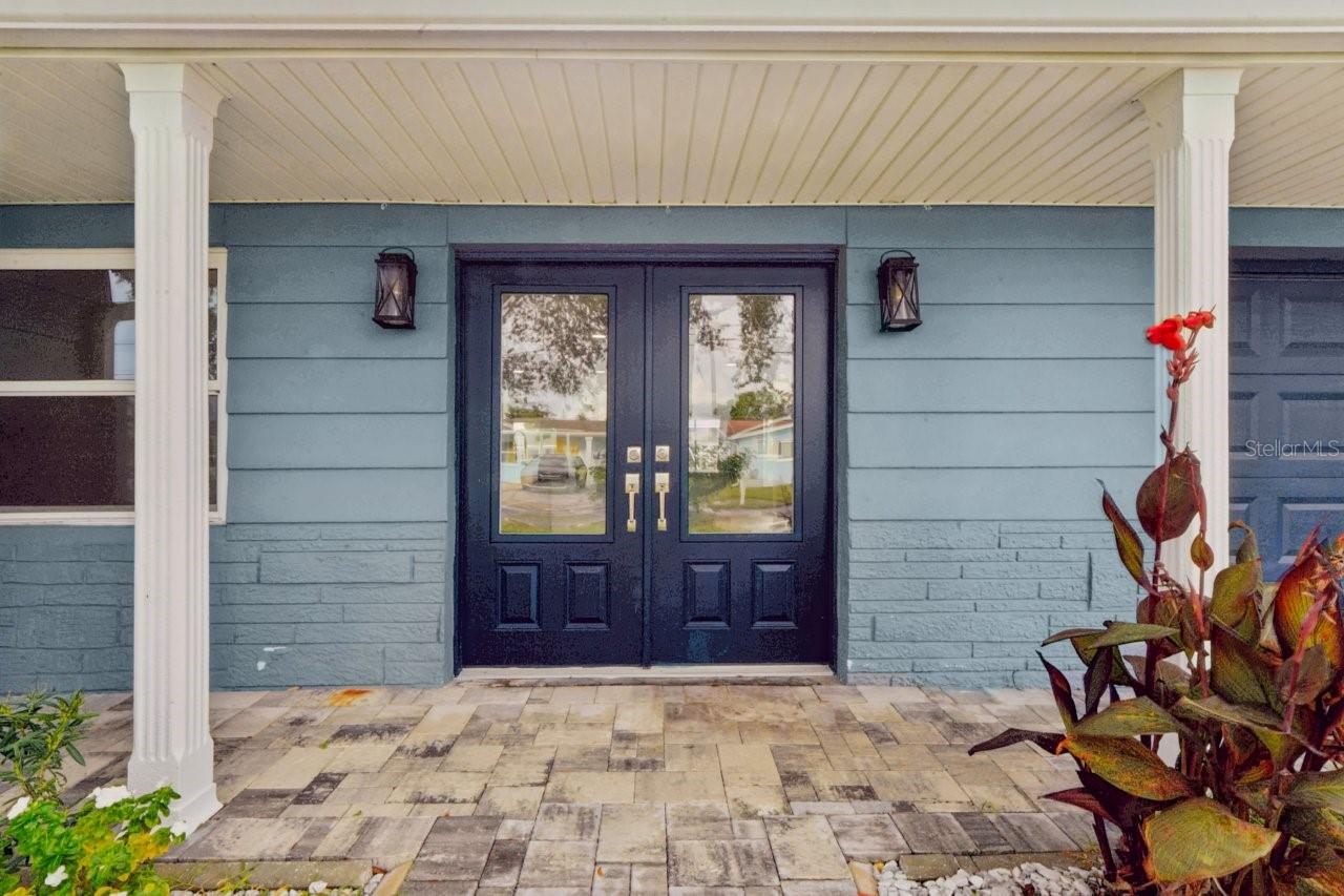 13701 LESLIE DR — photo 2
