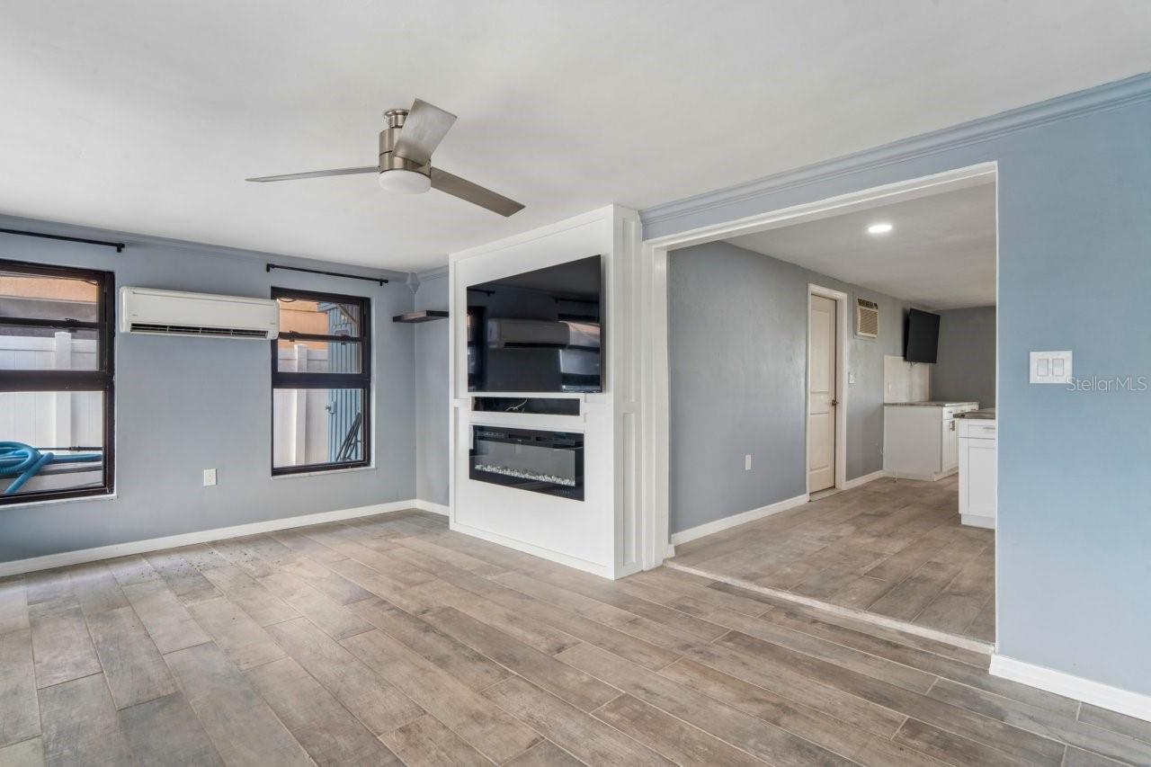 13701 LESLIE DR — photo 19
