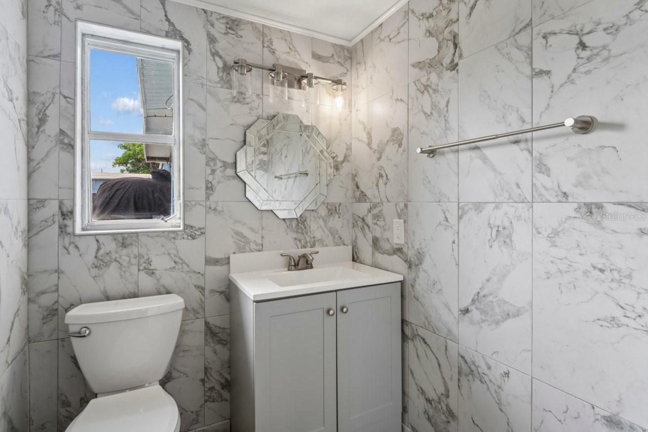13701 LESLIE DR — photo 39