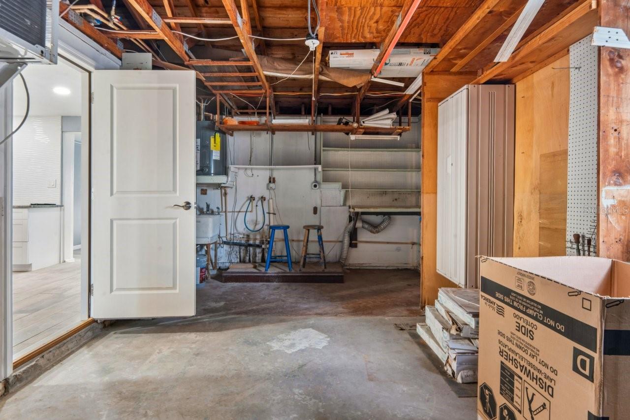 13701 LESLIE DR — photo 63