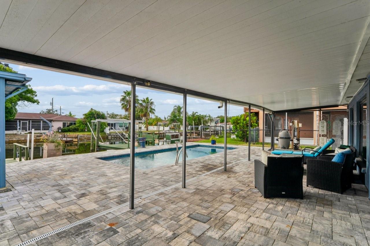 13701 LESLIE DR — photo 42
