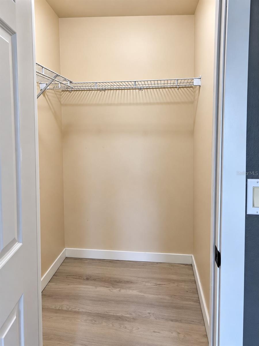 8439 GLOVER AVE — photo 19