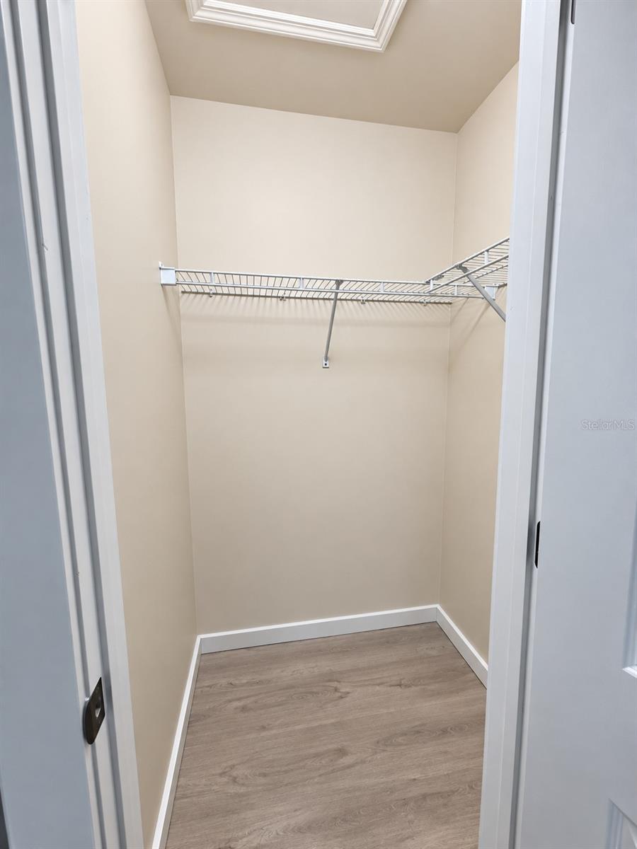 8439 GLOVER AVE — photo 16