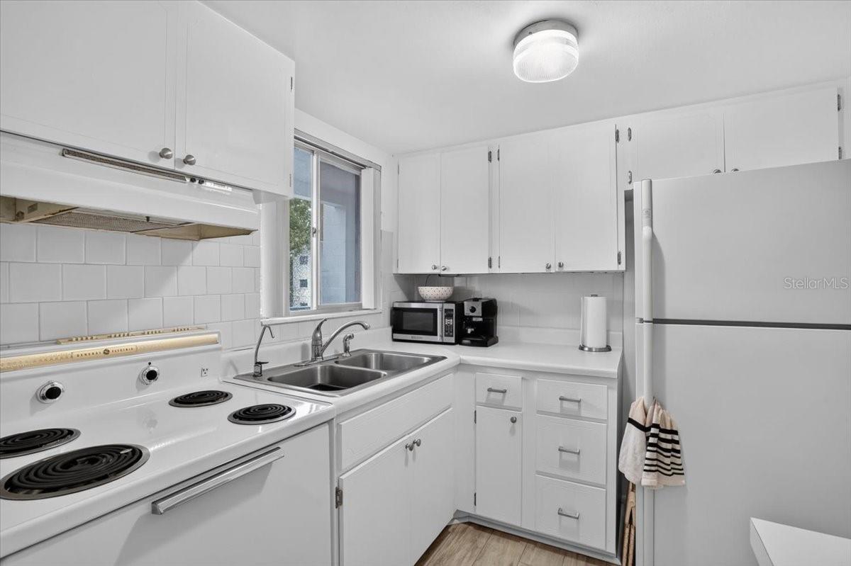 5902 PALM LN #C24 — photo 10