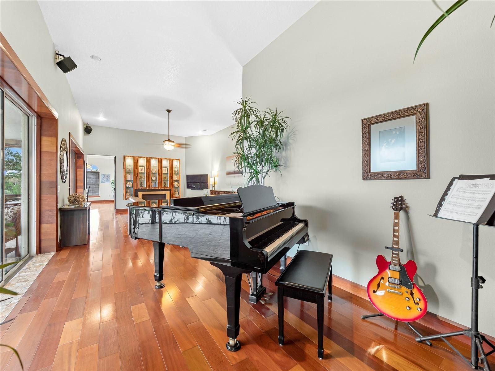 908 BAYSHORE DR — photo 26