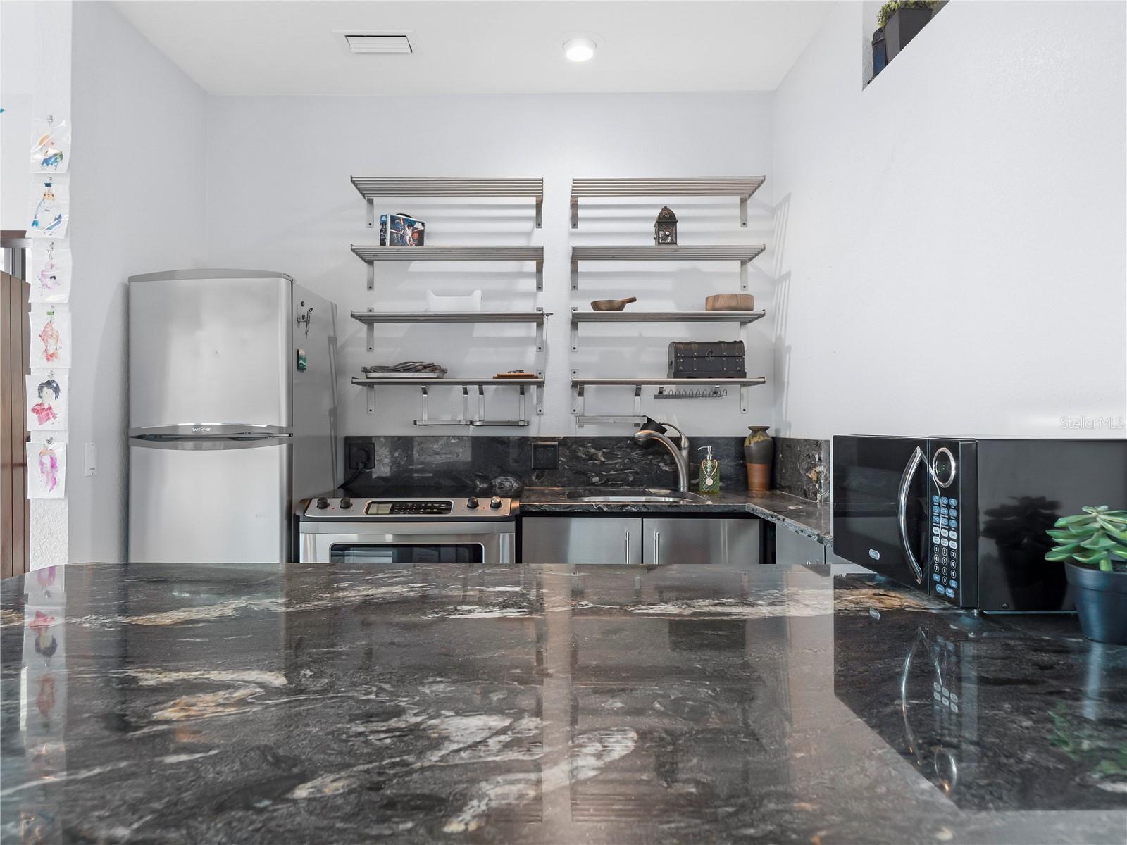 908 BAYSHORE DR — photo 60