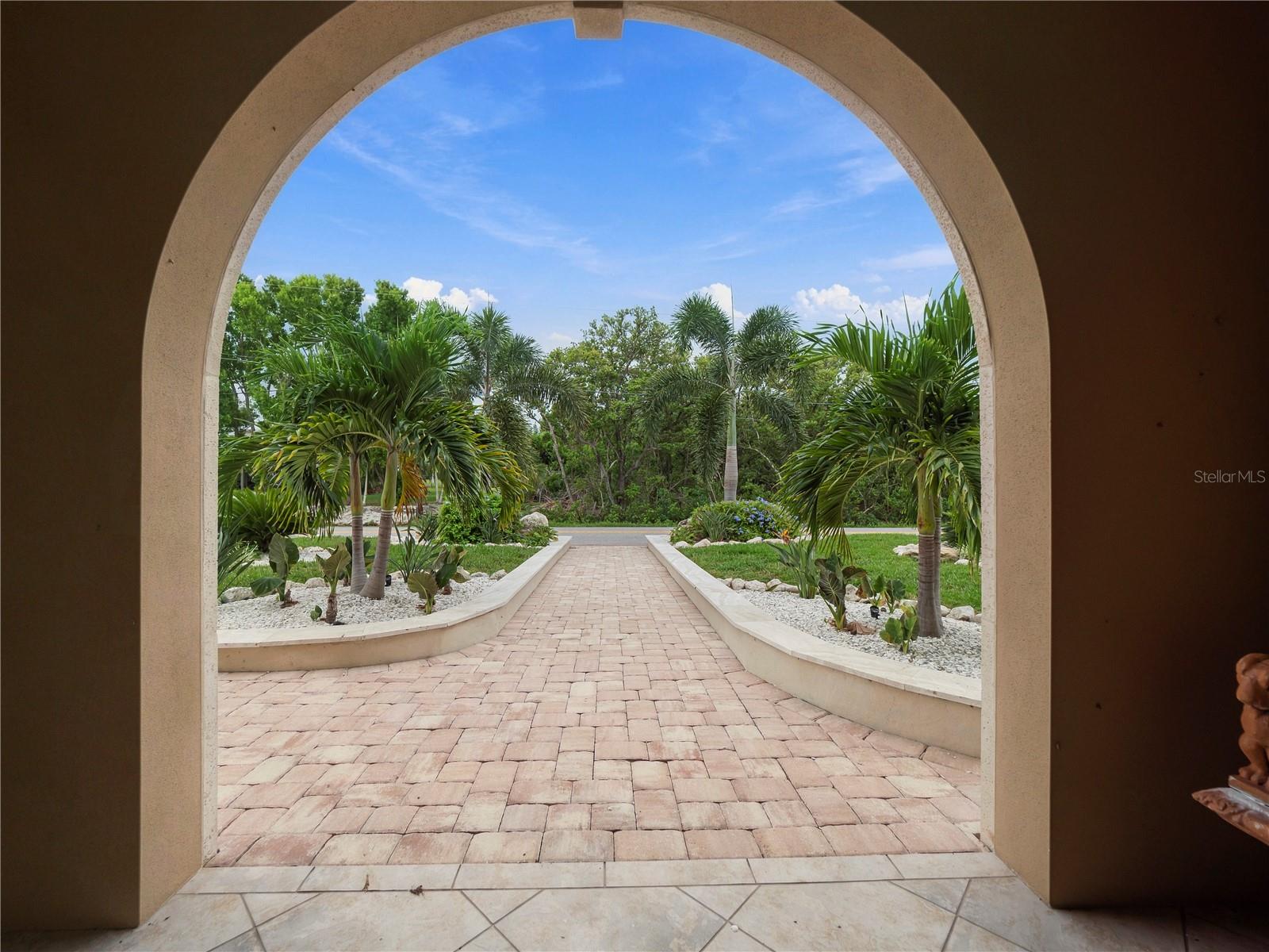 908 BAYSHORE DR — photo 48