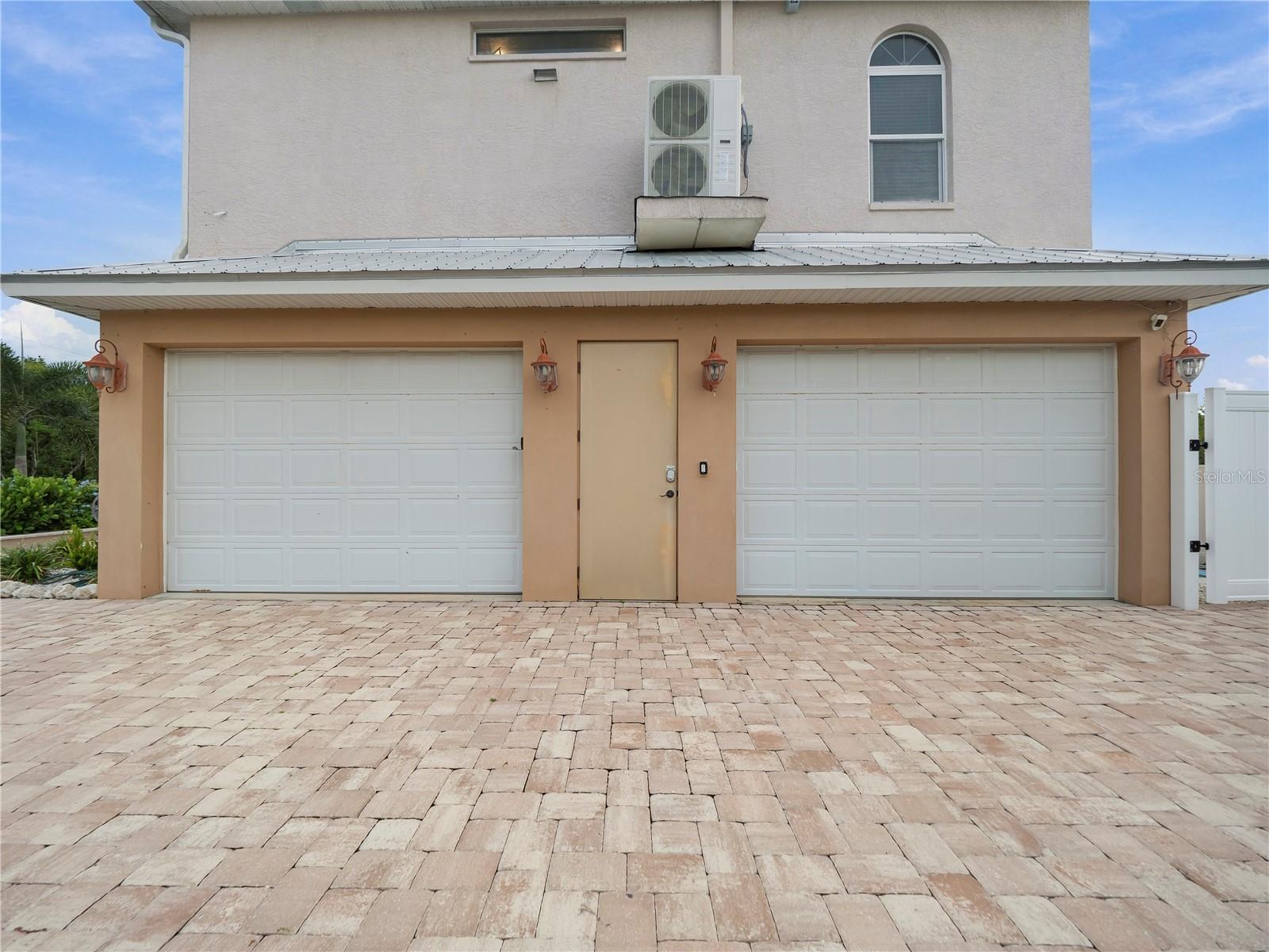 908 BAYSHORE DR — photo 96
