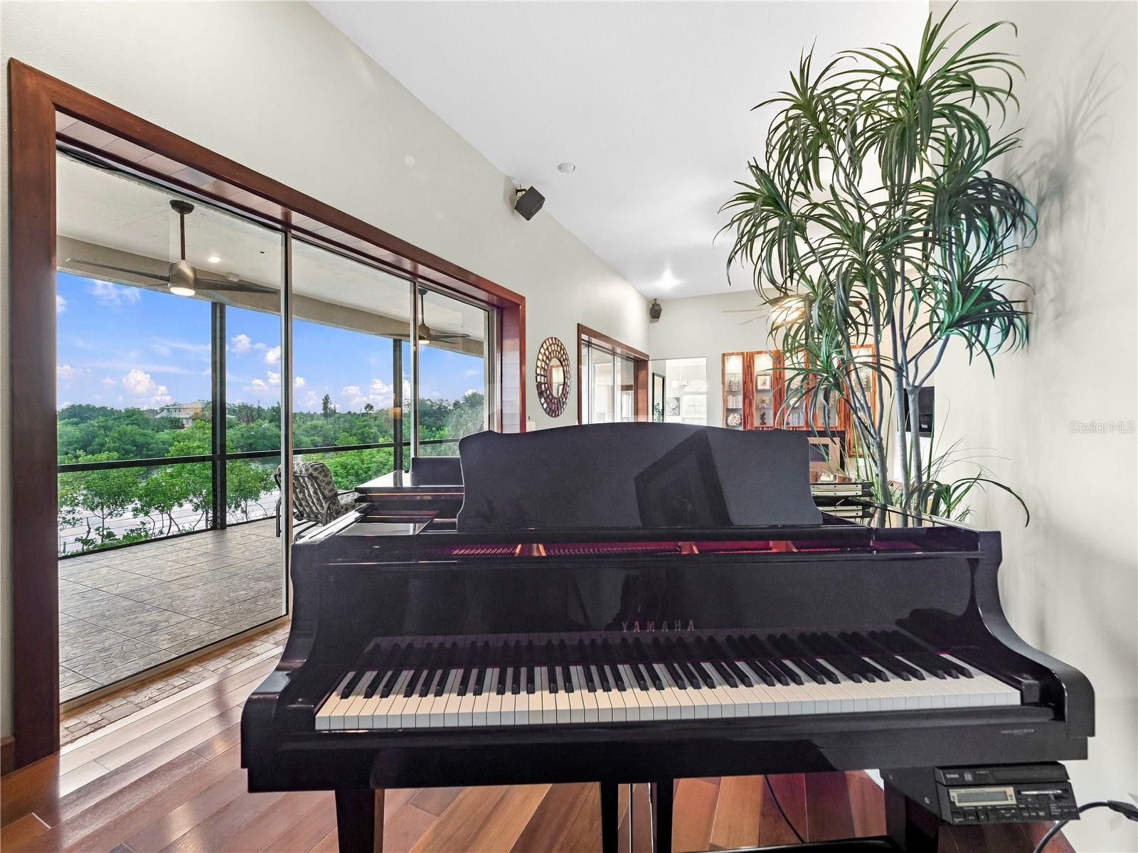 908 BAYSHORE DR — photo 27