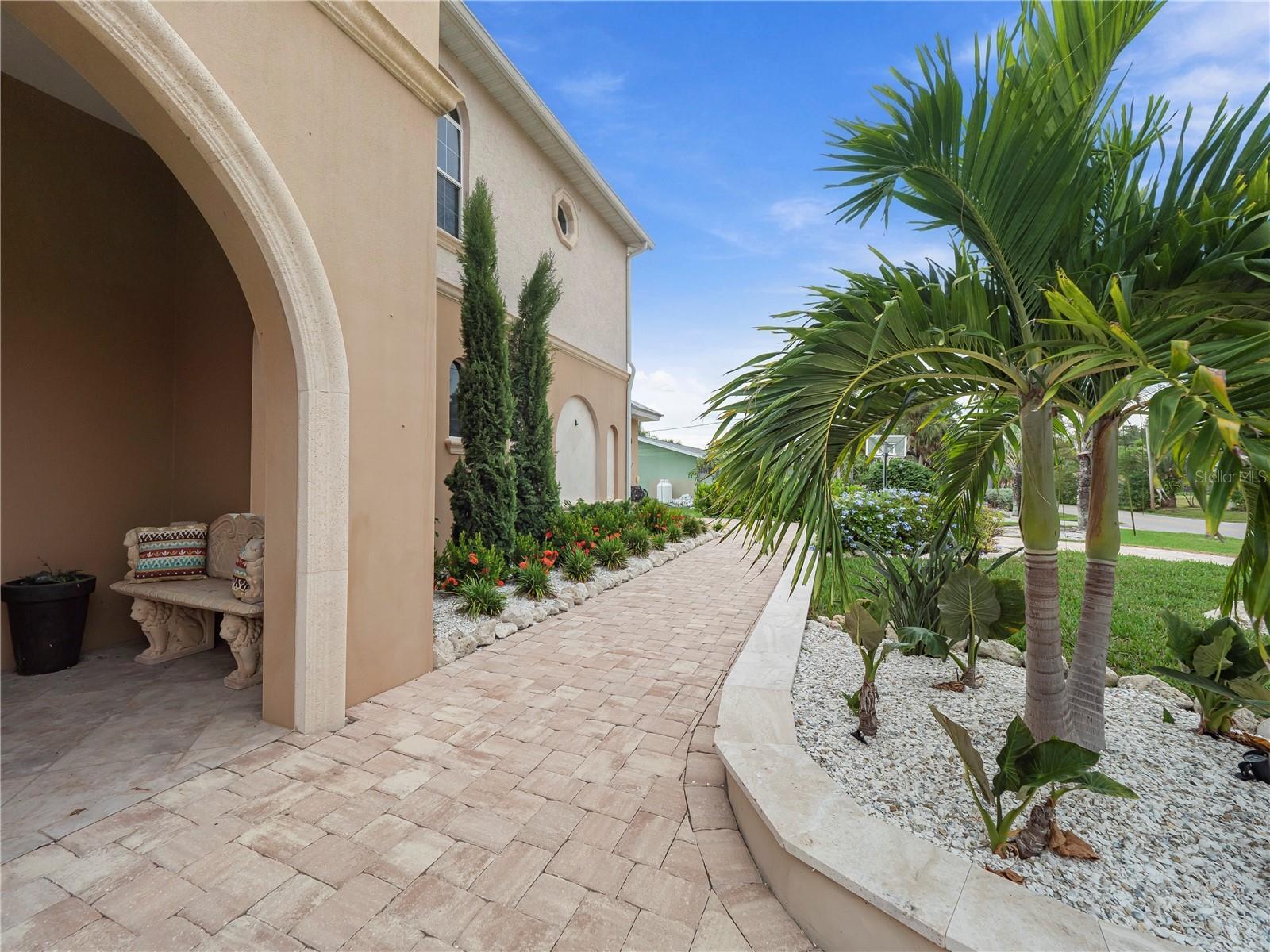 908 BAYSHORE DR — photo 98