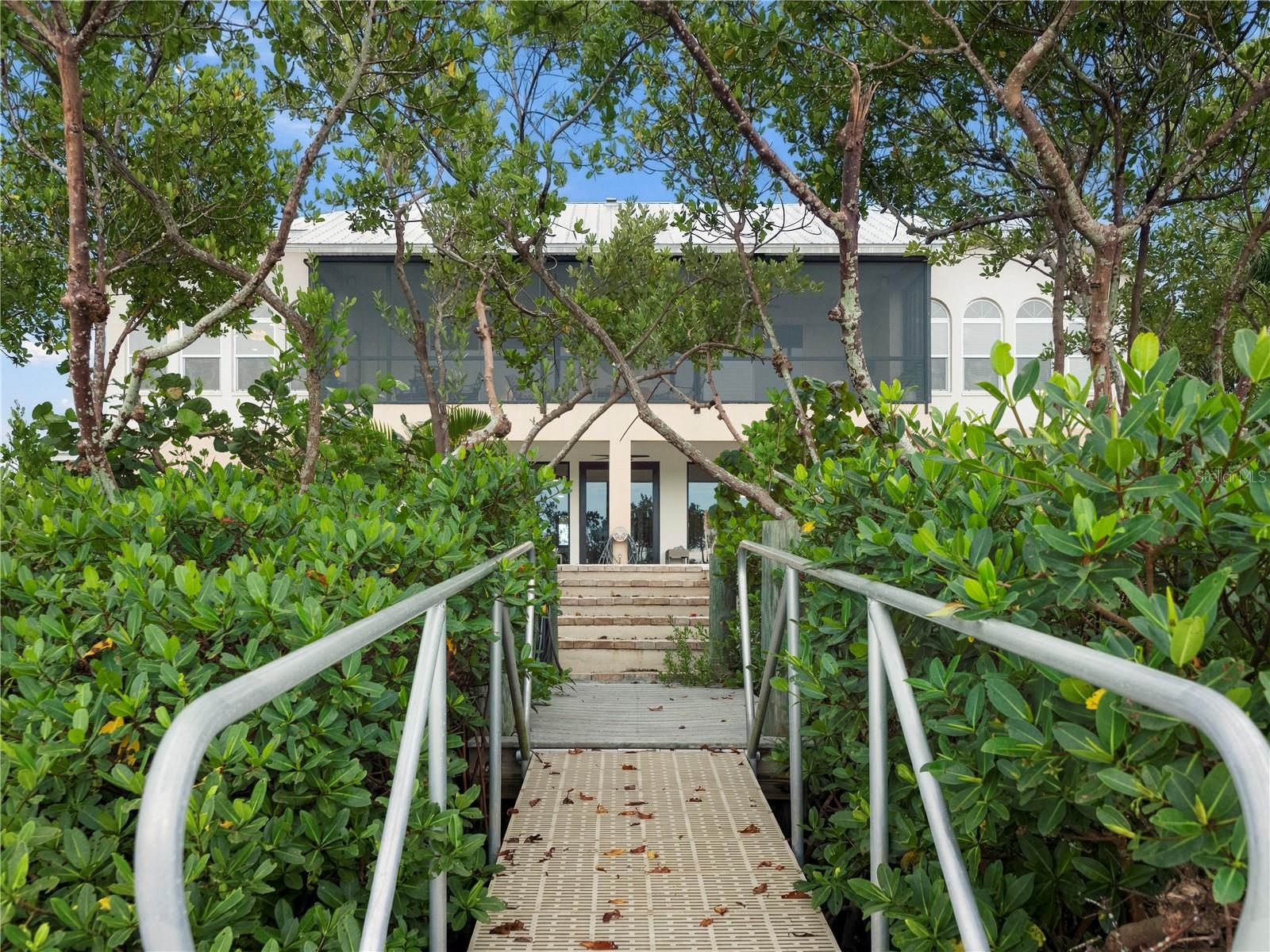 908 BAYSHORE DR — photo 84