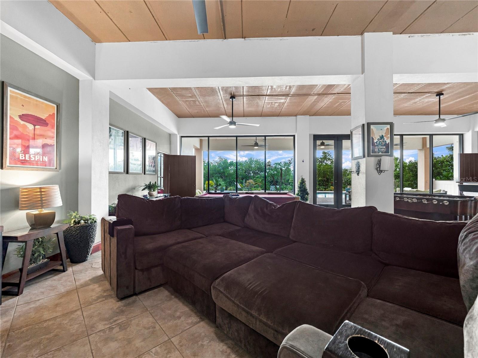 908 BAYSHORE DR — photo 56
