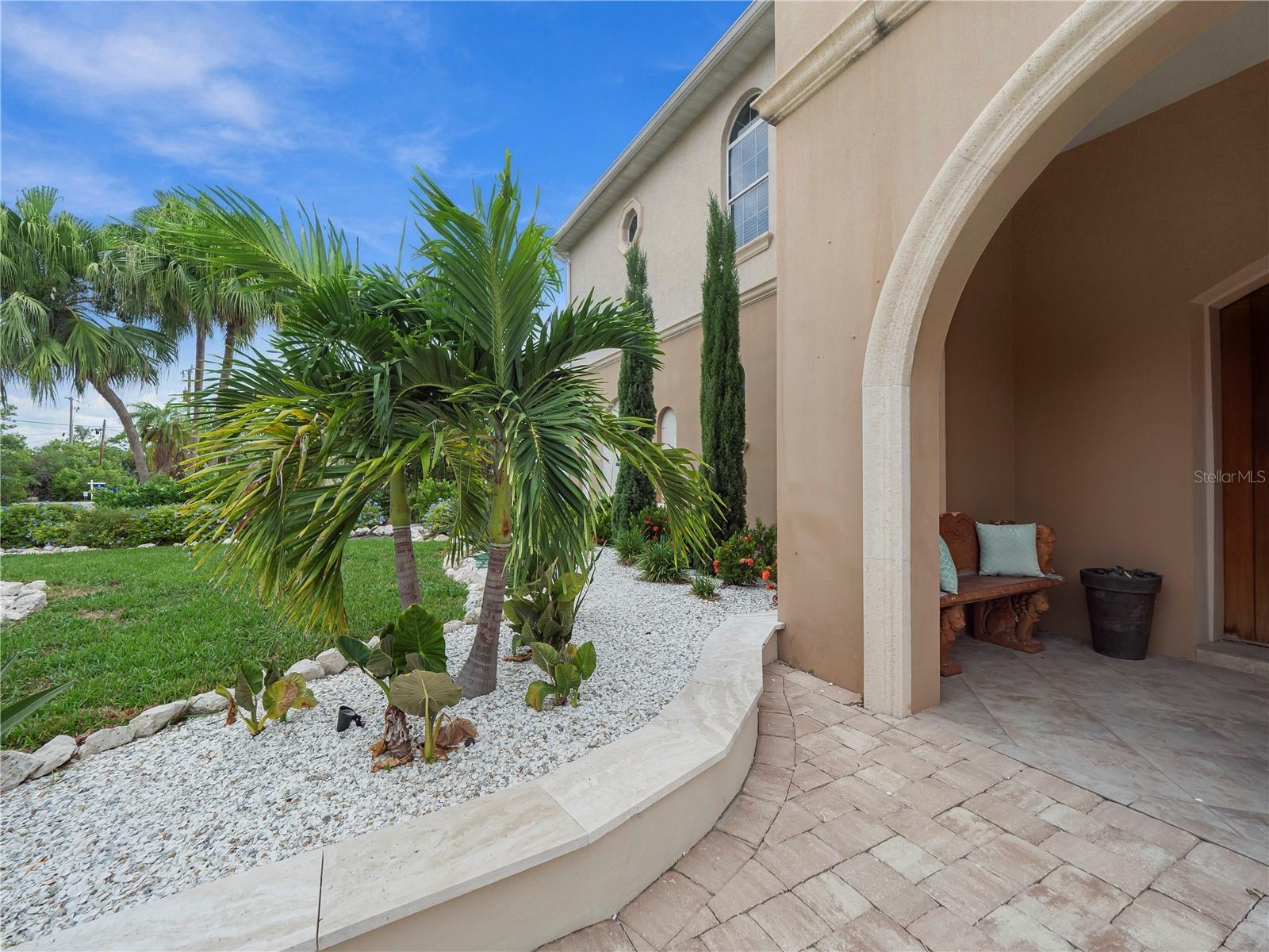 908 BAYSHORE DR — photo 97