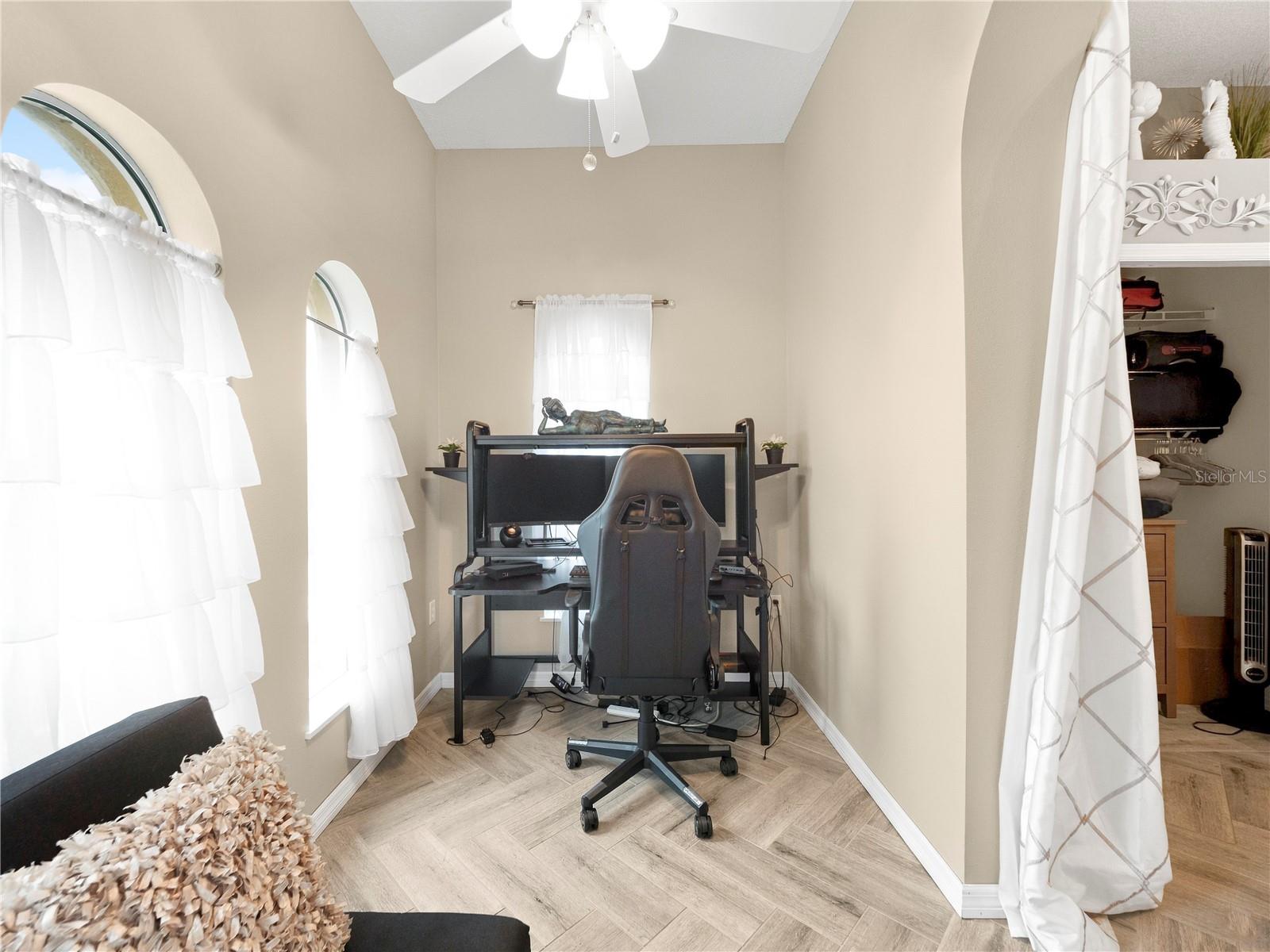 908 BAYSHORE DR — photo 41