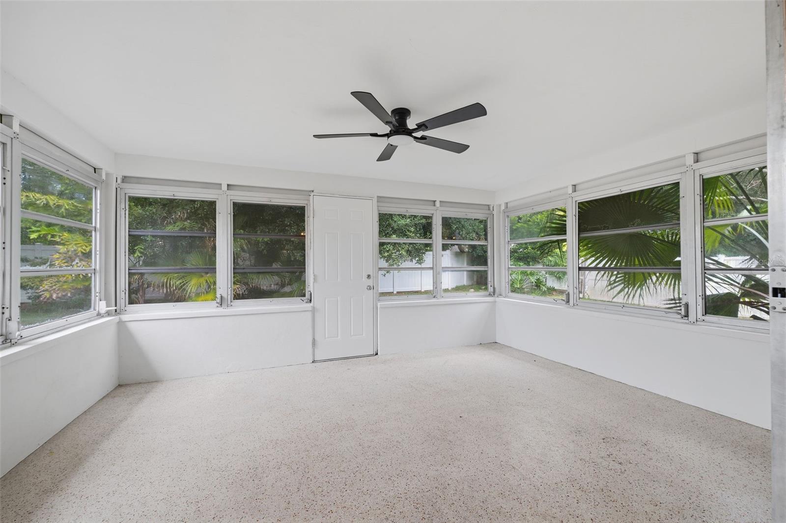 1354 S LOTUS DR — photo 19