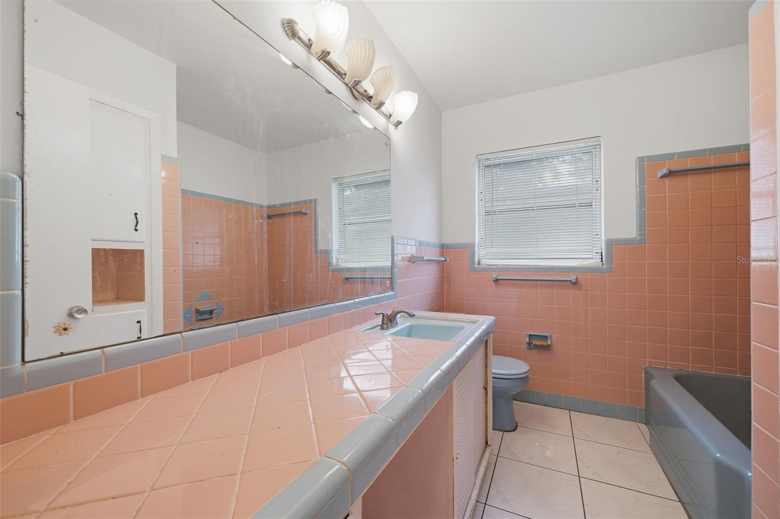 1354 S LOTUS DR — photo 15