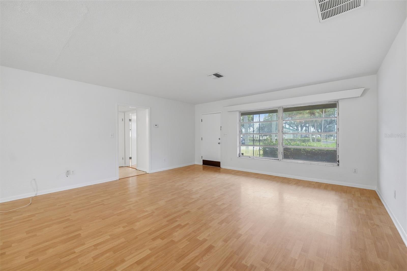 1354 S LOTUS DR — photo 6