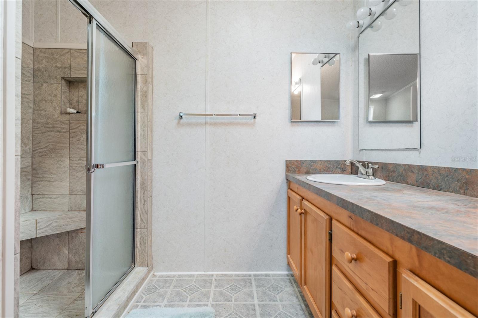 37700 NEUKOM AVE — photo 30