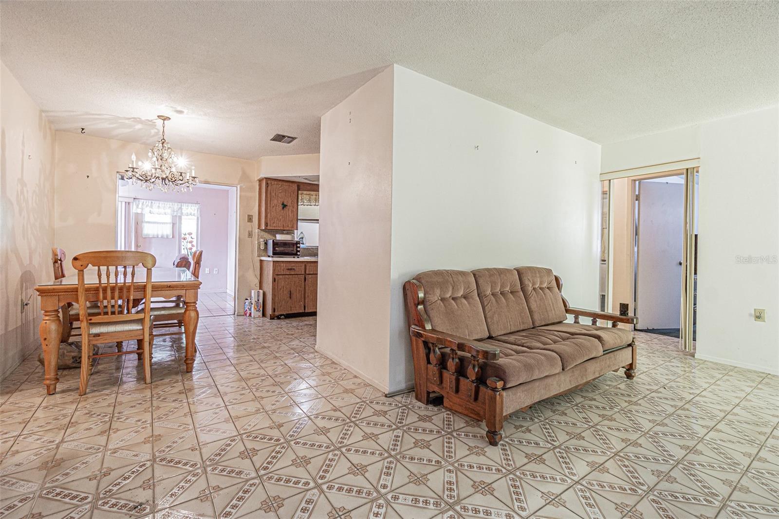 9609 RICHWOOD LN — photo 13