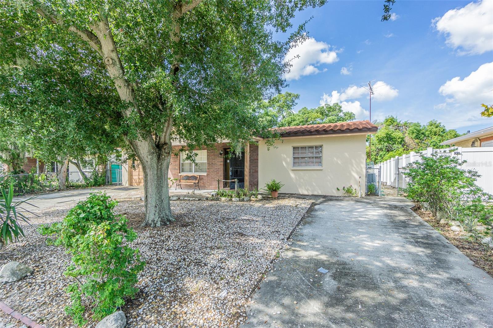 9609 RICHWOOD LN — photo 2