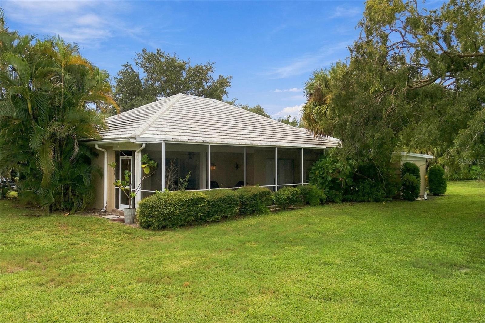4 ANTIGUA CIR #6 — photo 40